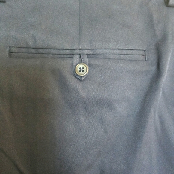 DKNY Men's Strech Slim Fit 36x32 - Picture 8 of 8